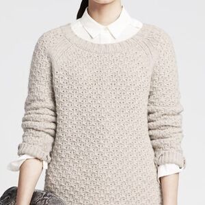Banana Republic Women's Cream Knit Sweater